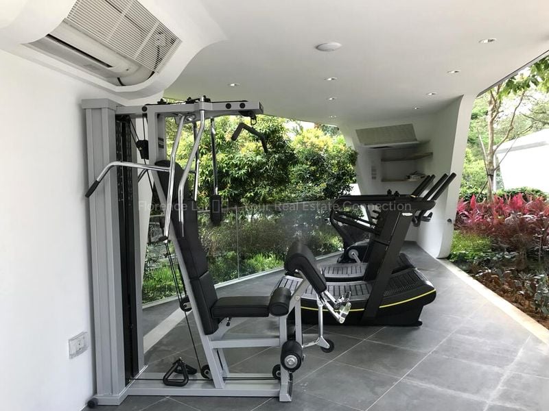 Studio Condo for Sale in  The Scotts Tower - Image 1